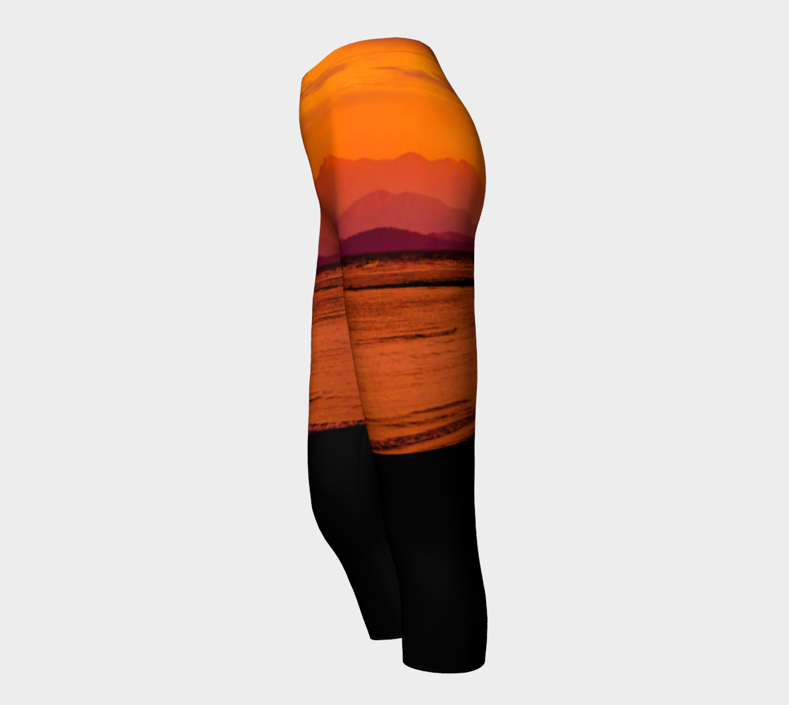 Saratoga Sunset Capris by Roxy Hurtubise side