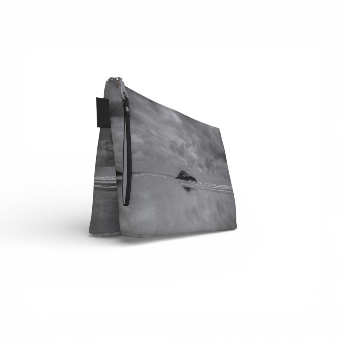 Long Beach Tofino Makeup Travel Bag: Captivating Coastal Landscape Cosmetic Case