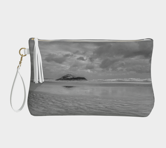 Long Beach Tofino Vegan Leather Makeup Bag