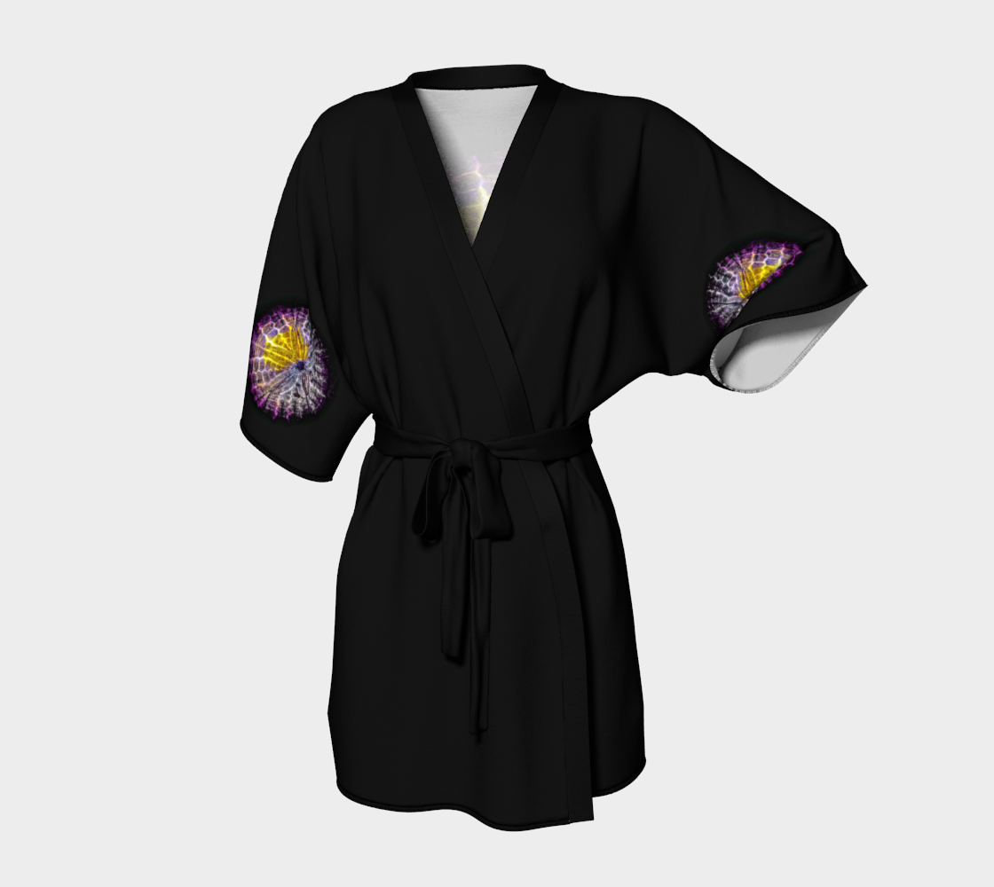 Spotlight Sand Dollar Kimono Robe