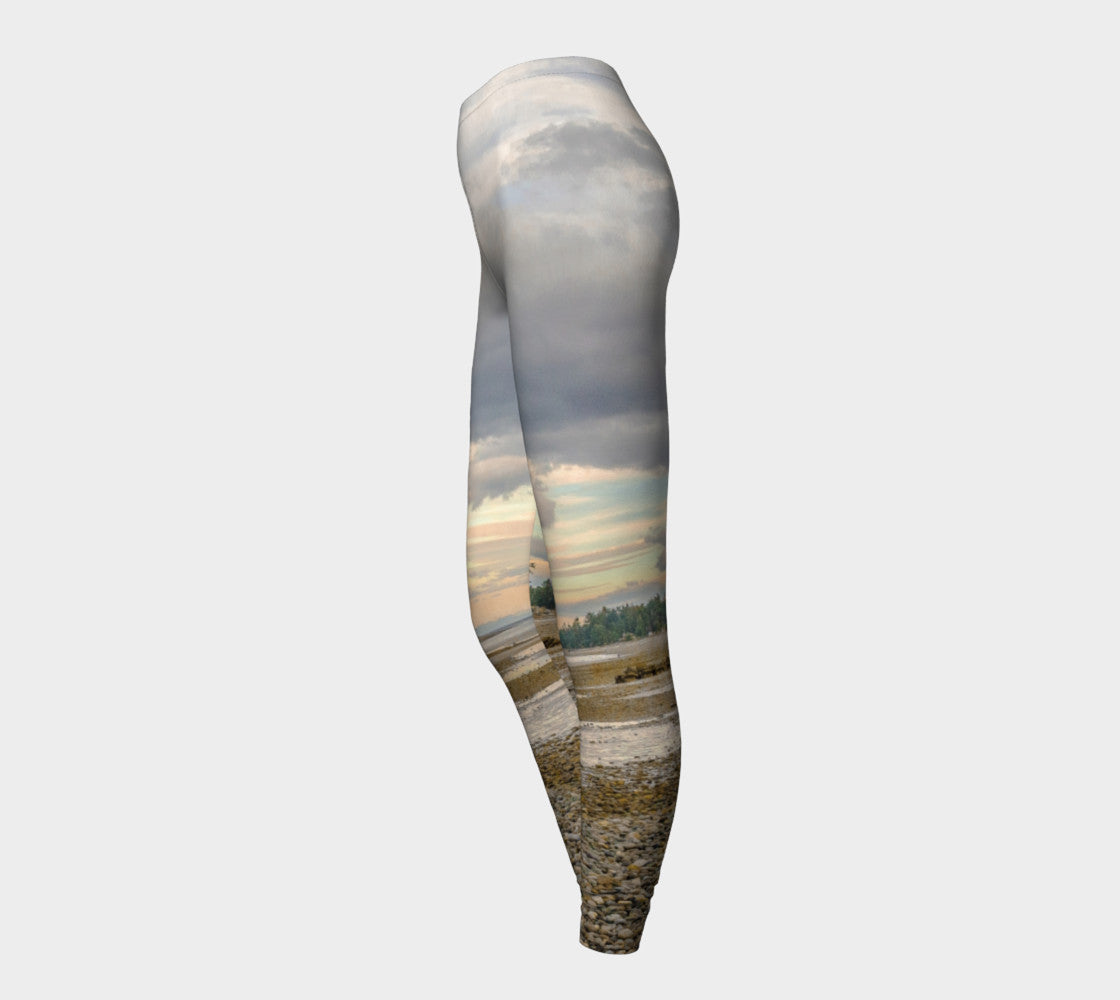 Miracle Beach Leggings by Roxy Hurtubise side